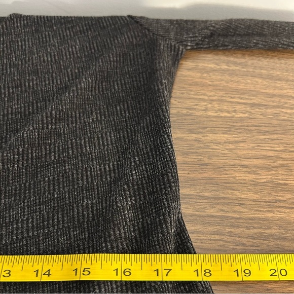 💕 LE LIS Elegant Black Wrap bell sleeves Dress S - Picture 7 of 12